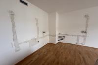 Dokončená elektroinstalace pro kuchyň a uklizeno