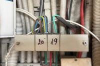 Napojení nového kabelu na svorky