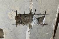 Zde jsme museli upustit od záměru dvou zásuvek vedle sebe