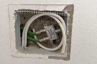 Průběžný odbočovač namísto původní zásuvky